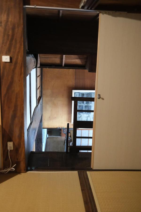 Guesthouse Kojiya 暮らしをつくる宿 旧糀屋 Fukutsu Εξωτερικό φωτογραφία